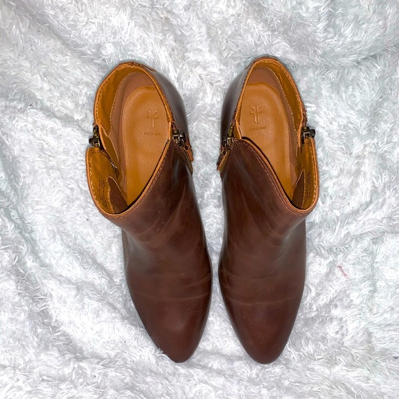 Frye Judith dark brown leather booties 9&9.5 NWOB - Picture 3 of 5